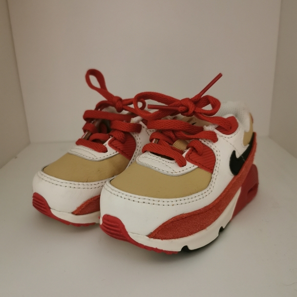 Baby Nikes Size 6 - Picture 2 of 3
